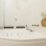 Di Charme Con Jacuzzi - Di Grazia Cagliari