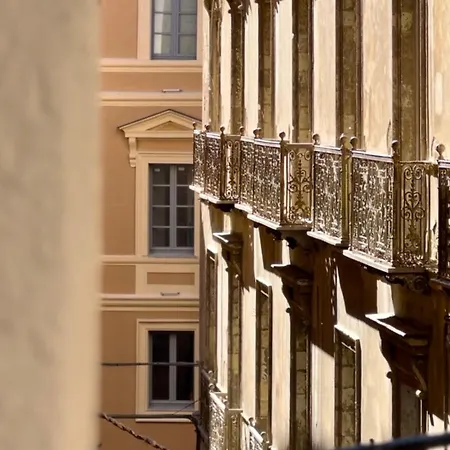 Suite Romantica Con Jacuzzi Nel Cuore Di Cagliari * Cagliari